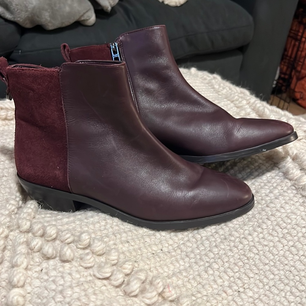 Coach boots women’s 9